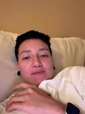 A post by @mariicentenoooo on TikTok caption: Cómo olvidar a Alexa