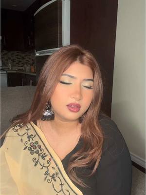 A post by @babewtv3r on TikTok caption: #bengali #banglasongcover #cover #dhakatiktok #bangladeshi 
