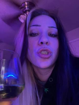 A post by @vicsmokes_ on TikTok caption: Insta: vicsmokes_