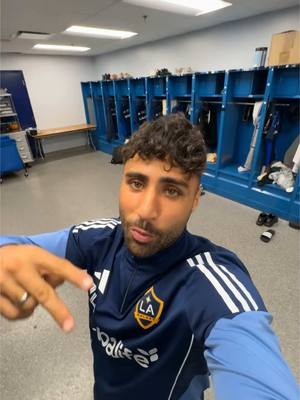 A post by @naderjindaouifussball on TikTok caption: Kabine 