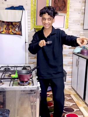 A post by @1_alkaisr_1 on TikTok caption: عملت واحد اندومي 😂😂 #القيصر 
