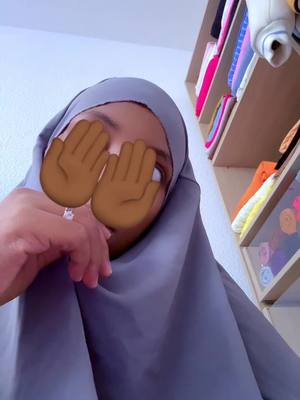 A post by @wardamom3 on TikTok caption: #alhamdulillah #🤲🏾 #femmemusulmane #femmecomblee #mamanheureuse 