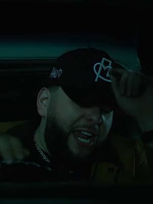 A post by @elfantasma.oficial on TikTok caption: Cada quien su PDO 🥵👻  #elfantasma #fyp #afinartemusic 