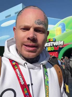 A post by @thewalkinkdead on TikTok caption: #cejour-là petit souvenir 🥰🥰 
