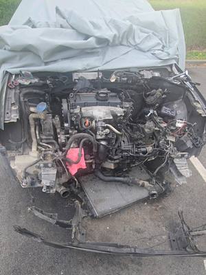 A post by @cseb_officiel on TikTok caption: Cette aprem midi j'ai dessoser mon a3 grise pour me réparer une seule audi la3 noir ... sa sert à rien que j'ai 2 voiture au final . bon la jai pas finiiii ya plain dautre piece a récupérer.... voila voilaaaa 😁