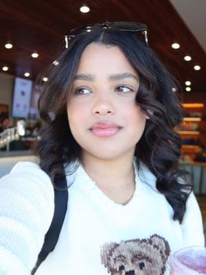 A post by @averlymorilloficial on TikTok caption: Ok🤣 #YHWH #Yeshuavivoestá #averlymorillo 