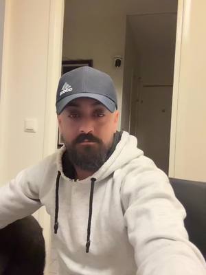 A post by @ninos999 on TikTok caption: #foryoupage #komment #folow #duett #like #الوطن_العربي_تيك_توك 