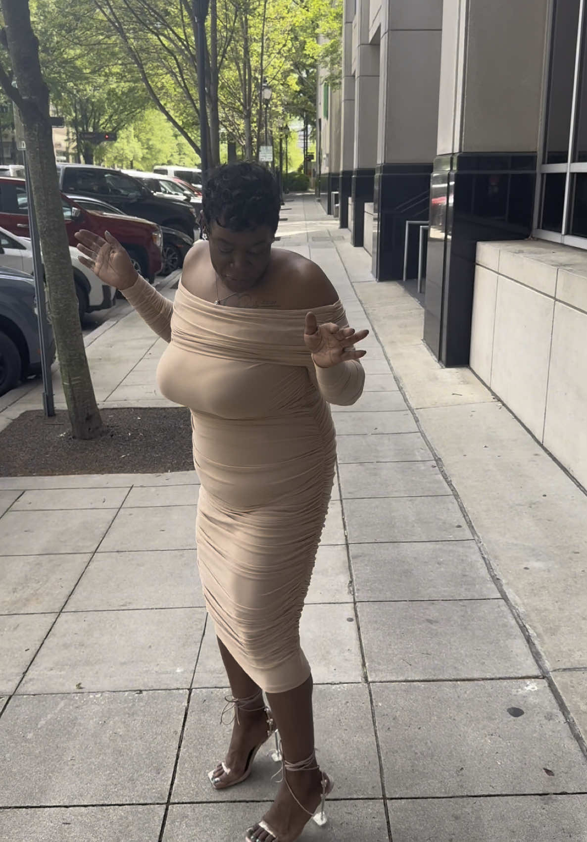 A post by @b1gbutlerr on TikTok caption: I know I look good when my son hates my outfit!😍😆