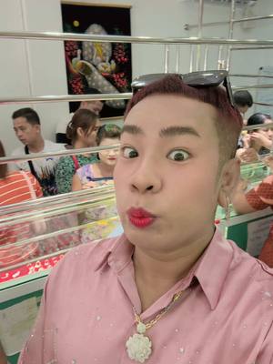 A post by @.painglay2 on TikTok caption: ရွှေနန်းတော်ဝင်ဘန်းဘောဆိုင်မှာပါရှင့်🥰#ပိုင်လေး #မမရိုးစီ #ရွှေနန်းတော်ဝင် 