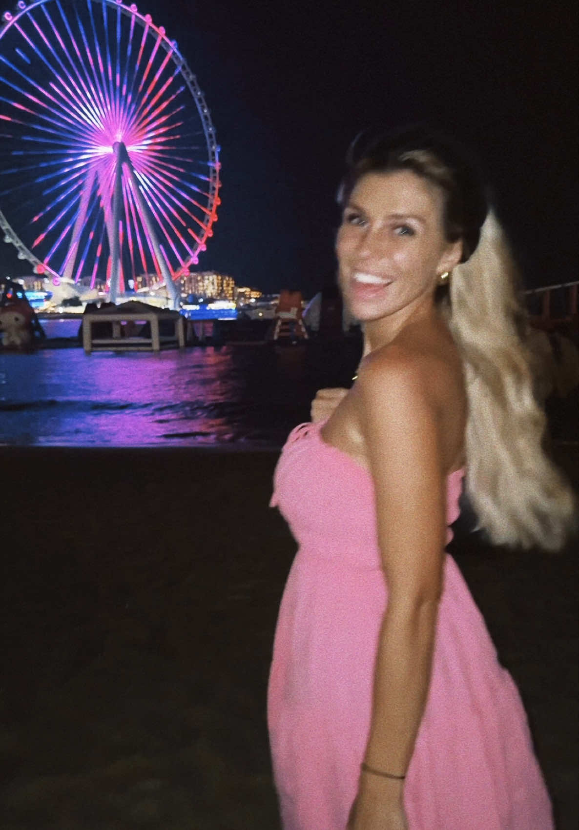 A post by @nathalie_bw_official on TikTok caption: ♥️