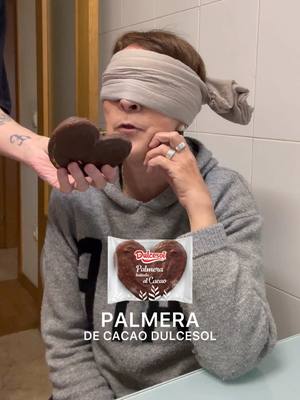 A post by @jorgecyrus on TikTok caption: Mamicyrus experta oledora 👃🏼😂 CC: @tatyjeans 