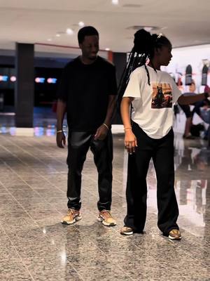 A post by @styline407 on TikTok caption: Le retour ?🔥@sami_off02 @Anna🇨🇲 @kaiser_brice #foryoupage❤️❤️ #tiktokcanada🇨🇦 #styline407 #pourtoi #tiktokcameroon🇨🇲tiktokafrica #dancer #lacasadance 