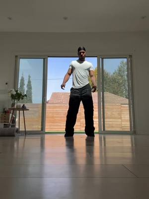 A post by @dontecolley on TikTok caption: #devantelatorre 