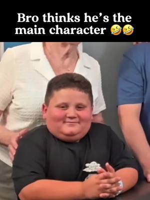A post by @ehculo on TikTok caption: Bro think he’s the main character 🤣🤣 #rizzler #bigjustice #coscoguys #streamer #funny #fyp #justgivememymoney #givemymoney #viralvideos #relatable #memestiktok #commedy #live 