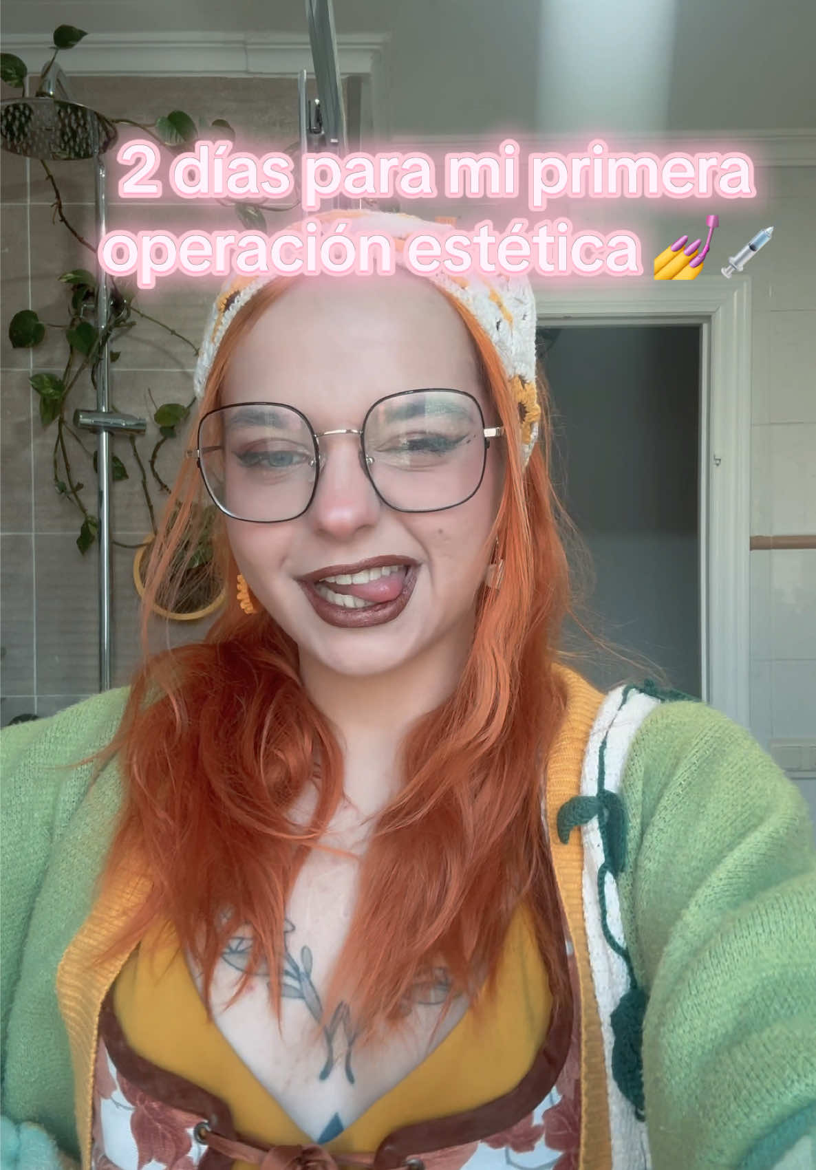 A post by @huronarolera on TikTok caption: Estoy nerviosa 😀 #estetica #operacion #cirujia 