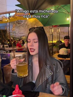 A post by @victor_farfan__ on TikTok caption: Ay Vv entonces le escribo o no? 😭😂