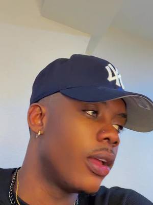 A post by @bensytibiden on TikTok caption: Gadon vibe💪💪#tiktokhaitienne🇭🇹🇭🇹 #funny #pourtoi #viral 