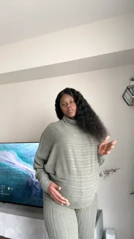 A post by @reinecoulibaly15 on TikTok caption: Libération des brouillons 😃