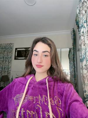A post by @alizehjamalii on TikTok caption: ❤️ #fypシ #dubai #alizehjamali #aayuzeh #viral #xyzbca 