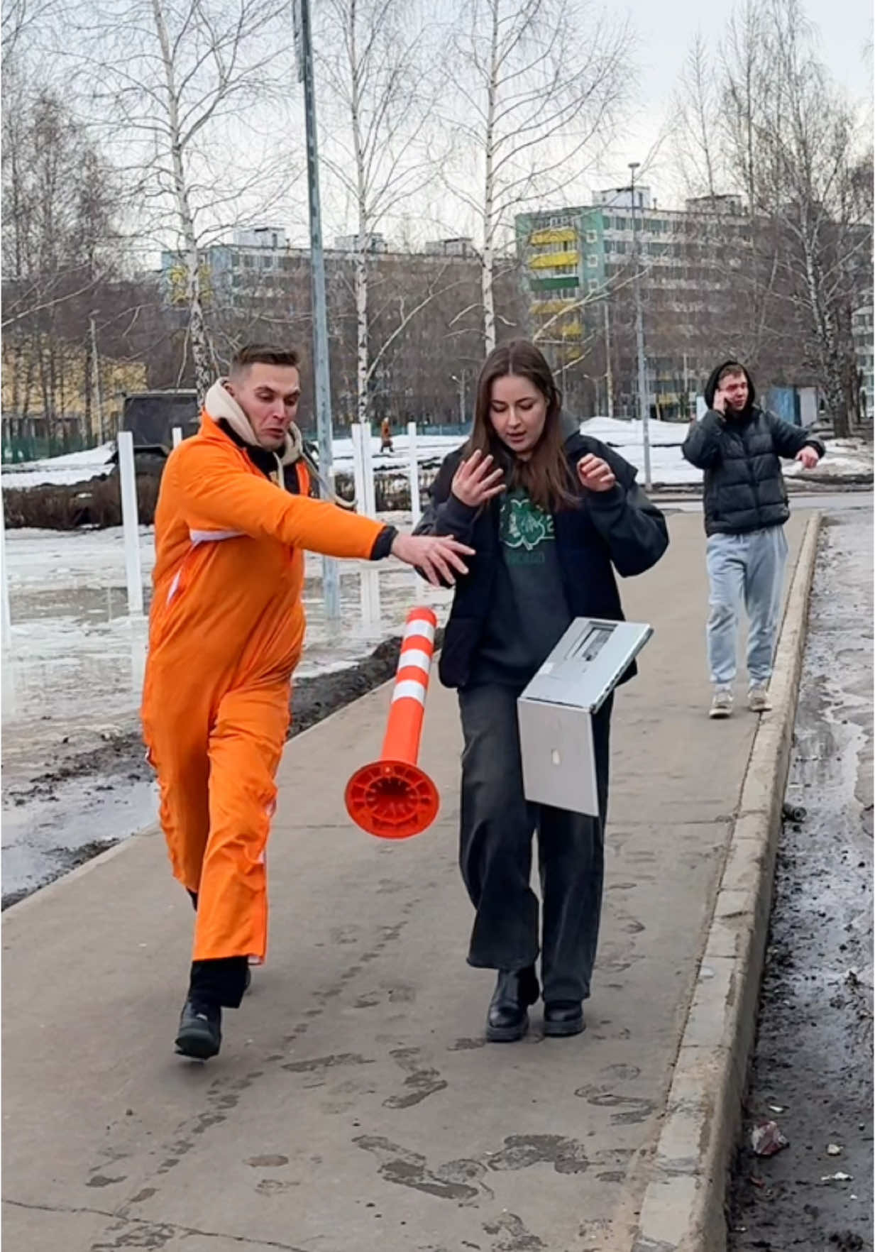 A post by @ilya_borzov on TikTok caption: Confused 😂