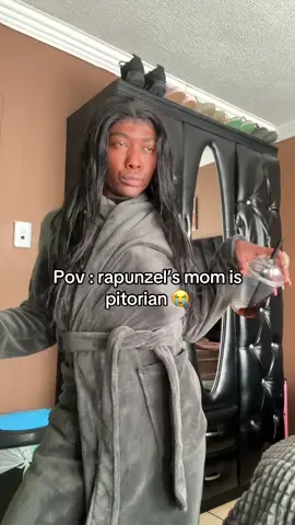 A post by @space_andza0 on TikTok caption: tjo 😭😭😭 @EL!  #spaceandza #trending 
