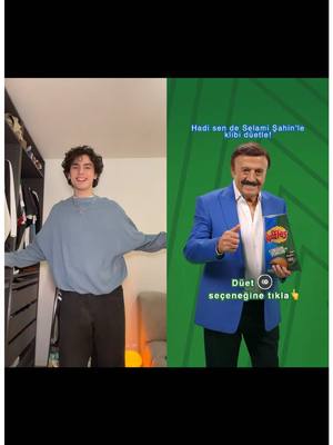 A post by @furkanustunsoy on TikTok caption: #duet with @Ruffles Türkiye 🎶 Efsane bir düete var mısın? 🕺 Sen de benim gibi Selami Şahin ile sahneyi paylaş! Hemen videonun sağ altındaki paylaş ikonuna dokun, Düet seçeneğini seç ve figürlerini göster! 🔥🎶 #Degistokus etiketiyle paylaş, belki de performansın @Rufflestürkiye hesabında paylaşılır 💙💚😍 Haydi, mikrofon ve figürler sende! 🎙️💃🕺 @doritos.türkiye #işbirliği