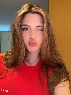 A post by @akyuliychfan0003 on TikTok caption: Какой год сейчас? 😨