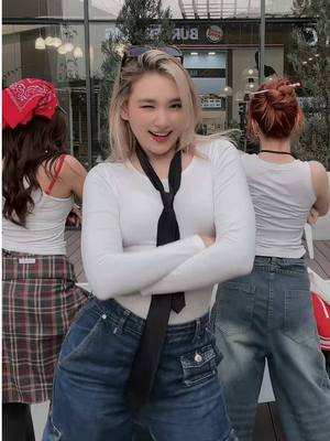 A post by @adaliatta on TikTok caption: Отметь того, с кем хочешь снять 😉