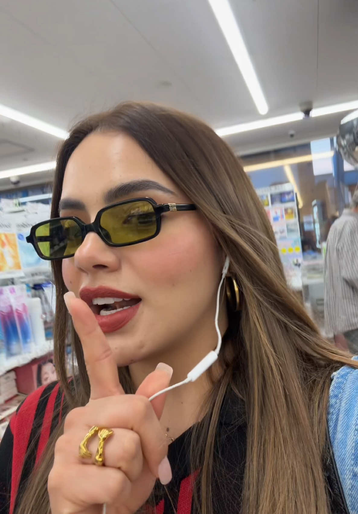A post by @samadhiza_ on TikTok caption: LO NECESITAS EN JAPÓN 🫶🤭✨