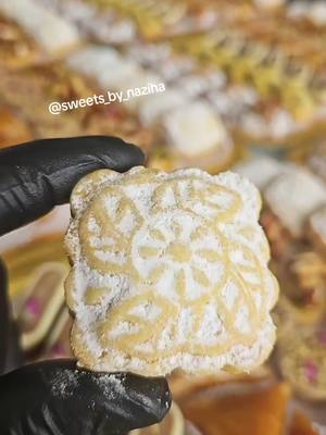 A post by @sweets_by_naziha on TikTok caption: #kekseplatten #marokko🇲🇦 #viral_video #fyyp #😍😋👌👍💯 #marokkanischekekse🇲🇦 