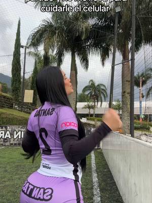 A post by @lopezeli_oficiall on TikTok caption: @KRIS R 🫡  Extráñame 