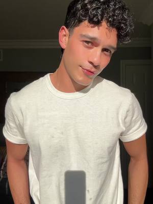 A post by @anthonykeyvan on TikTok caption: I love my octobuddy 🙂