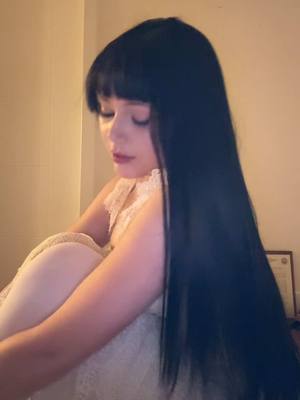 A post by @bluefille on TikTok caption: it's just a trend, mom!