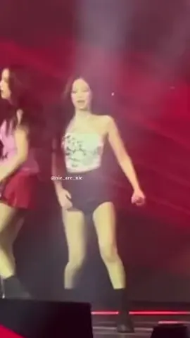 A post by @nie_are_nie on TikTok caption: Like Jennie 🐻💗🫶🏻#jennie #blackpink #teamfan💜💜 #jennie👑💗 #blink💜💜army💜💜 #🌻happy🌻💯 #team_blink💙 #fyp 
