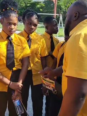 A post by @1frlucksonzonpafemoun on TikTok caption: #LIVEhighlights #TikTokLIVE #LIVE 