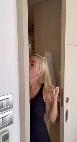 A post by @okanutie on TikTok caption: Что это все значит🙈