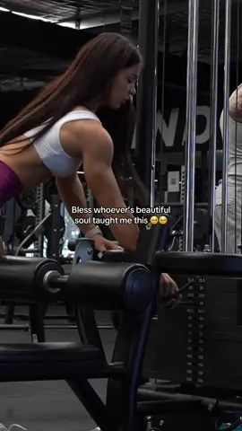 A post by @bethcarlinofitness on TikTok caption: No more standing on seats 🤝 @KEEPTHATPUMP code BETH 🤍 #FitTok #fyp #GymTok 