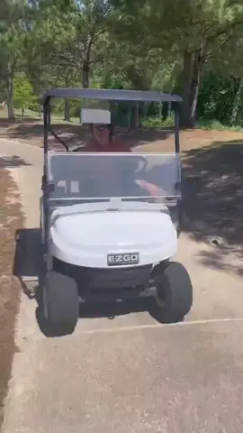 A post by @elliott__hayes.us on TikTok caption: #skit #golf