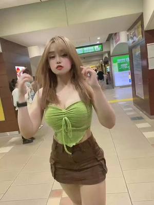A post by @horijeanne on TikTok caption: ジーンをみっけ？