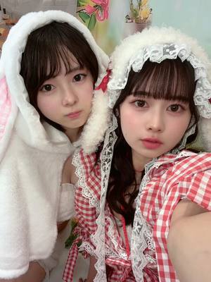 A post by @senpai_jpn5 on TikTok caption: ウインク得意な人ー👀？ @かんなみしゃん @コンドウサエコ  #tokyojapan #せんぱい5人が可愛すぎる #japanesegirl #윙크 