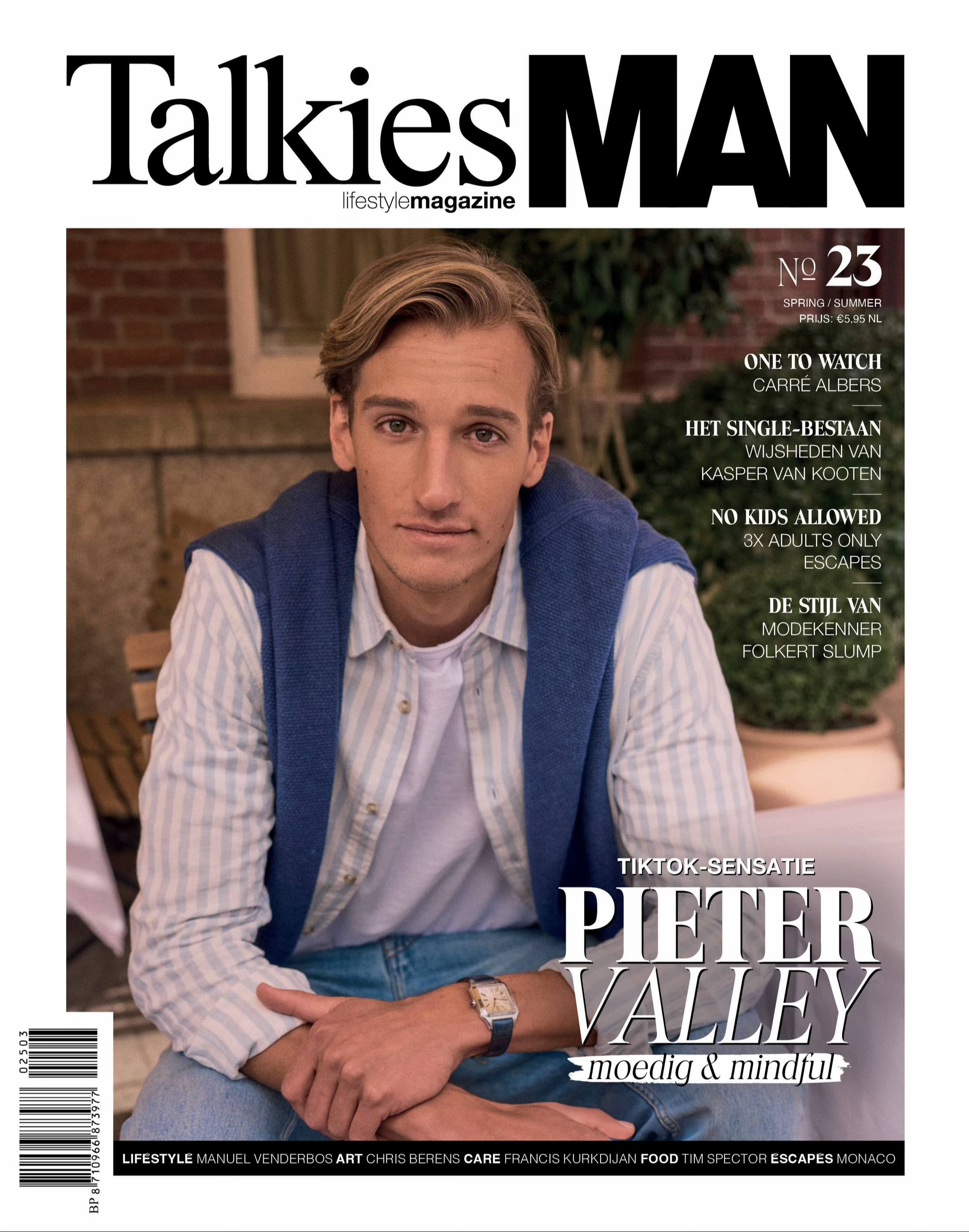 A post by @pietervalley on TikTok caption: Blijft onwennig zo’n fotoshoot 📸😂 maar wat was het gezellig met het leuke team van TalkiesMAN! 🤩🥳 #talkiesmagazine #talkiesman #photoshoot 