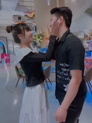 A post by @waiw220 on TikTok caption: ဝယ်စရာလေးတွေရှိလို့Mallသို့🤍🖤#foryou @🇲🇲Wai & Aung🇹🇭 @🇲🇲Nanda Aung🇹🇭(ယောသားကြီး) 