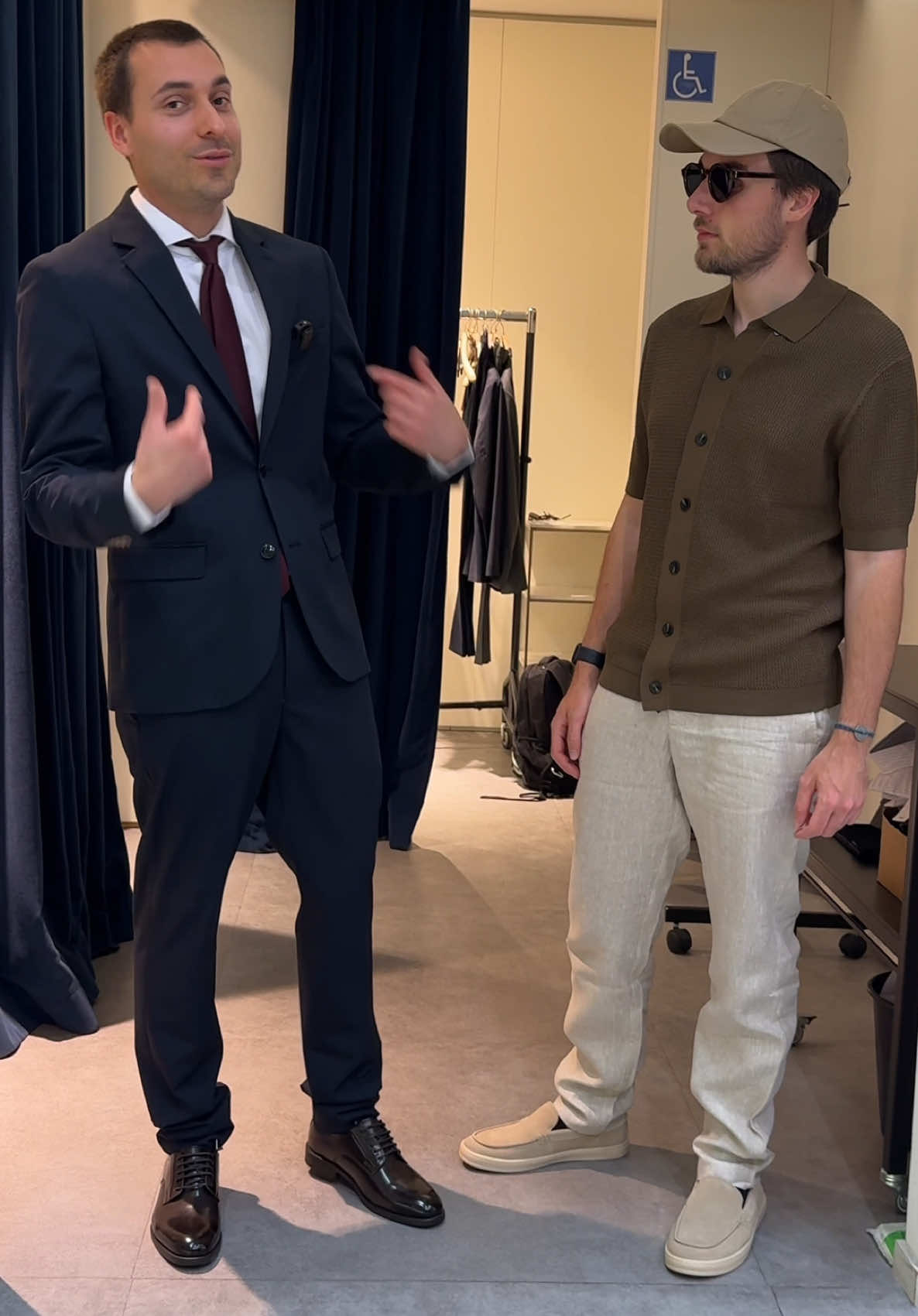 A post by @arthurandsimon on TikTok caption: On s’habille pour un date chez Mango au centre commercial de la Feuilleraie 👔 Vous préférez la tenue de Simon 🤩 ou Arthur 😎 ?