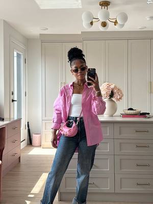 A post by @awilkyy on TikTok caption: Full vlog is up now! ✨ The last few days 🤭 hope you all had a great weekend ❤️ #fyp #foryou #vlog #spendthedaywithme #ootd #simpleoutfits #outfitinspo #viral #blackgirltiktok 