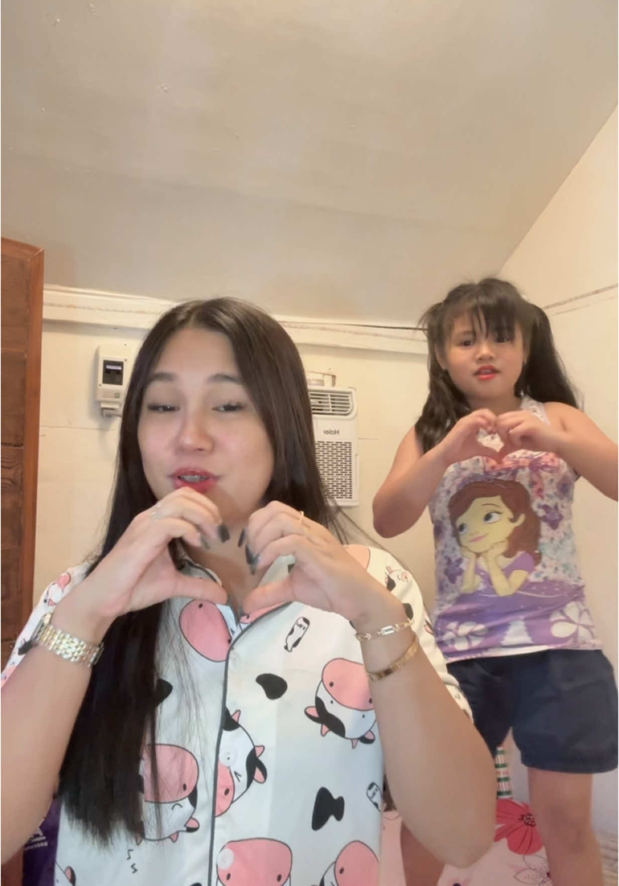 A post by @elmaasagra on TikTok caption: HHAHAHA😂 Ano na naman to sky!😂 #fyp #mamelma 