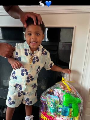 A post by @mia.ariannaa on TikTok caption: Happy Easter from Zai 🐇💙  #fyp #MaestriDelPov #azai #viral #toddlermom #funnybaby 