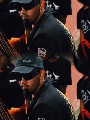 A post by @thejuniorkingofficial on TikTok caption: TAAL OUT NOW LINK IN BIO ✨
