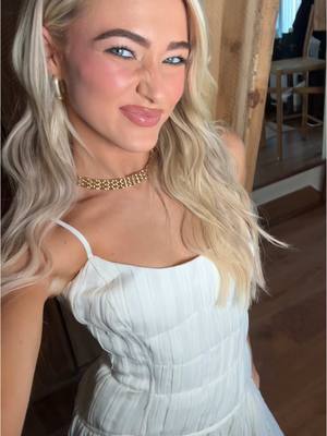 A post by @ryleearnold on TikTok caption: Heading to go co-host Hulu’s get real house event! And we are about to have some very exciting announcements so stay tuned!!! ✨🤗🤍