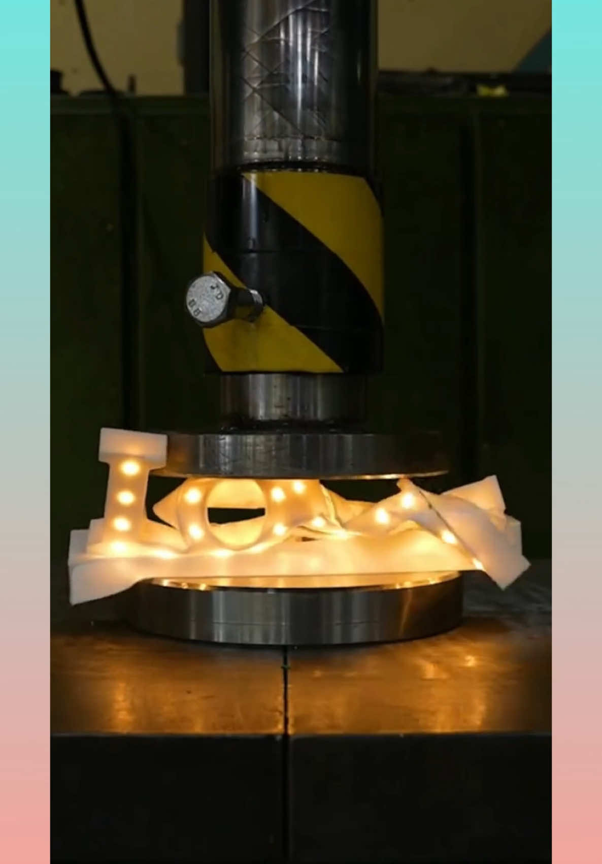 A post by @onlyasmrpages on TikTok caption: press machine #asmr #satisfying #asmrsounds #satisfyingvideo #oddlysatisfying #relaxing 