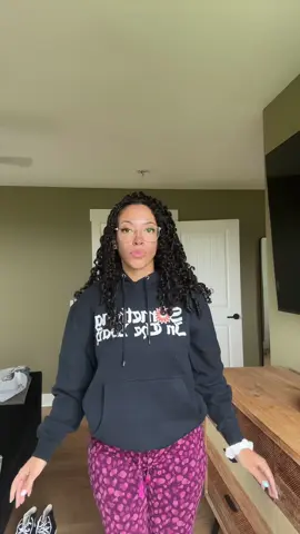 A post by @itslunarliv on TikTok caption: 🧚🏽‍♀️✨